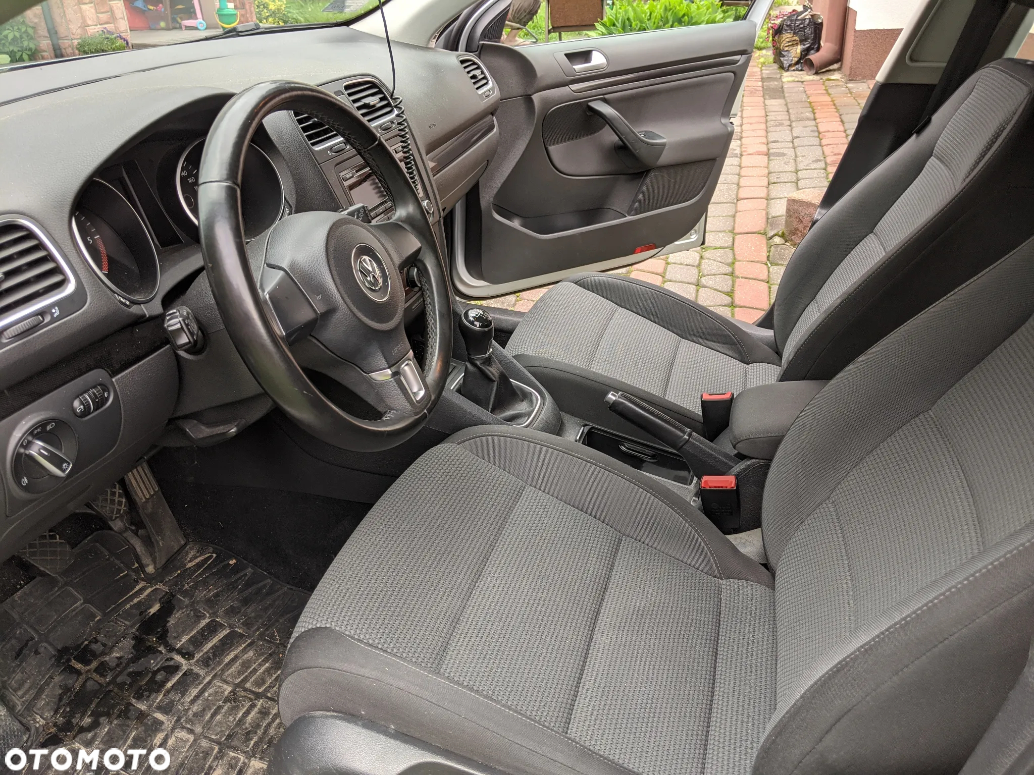 Volkswagen Golf - 16