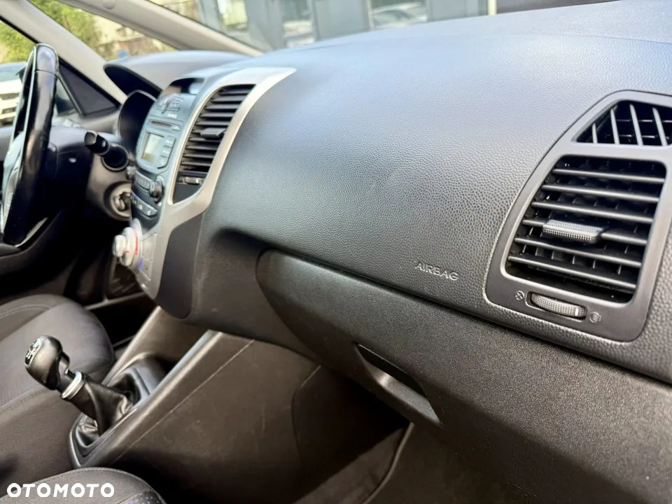 Hyundai ix20 1.4 Fifa World Cup Edition - 29