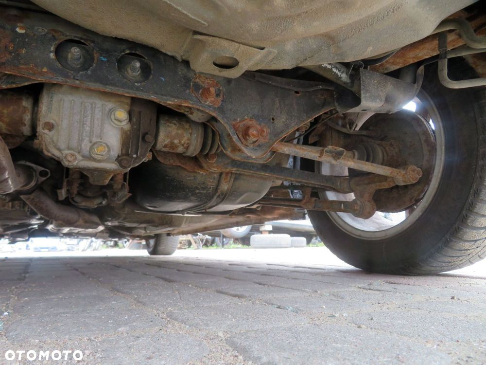 PÓŁOŚ TYLNA PRAWA IMPREZA II GG LIFT 1.5 16V 28421FE261 SUBARU 2006-2007 - 1