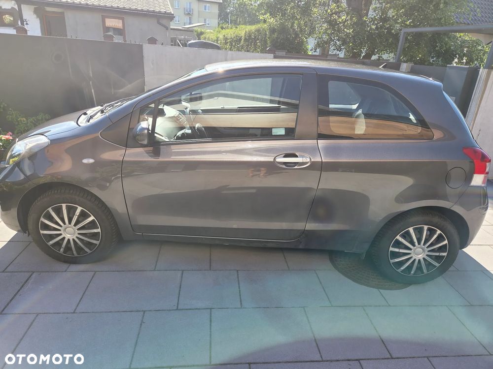 Toyota Yaris 1.33 2010 - 3