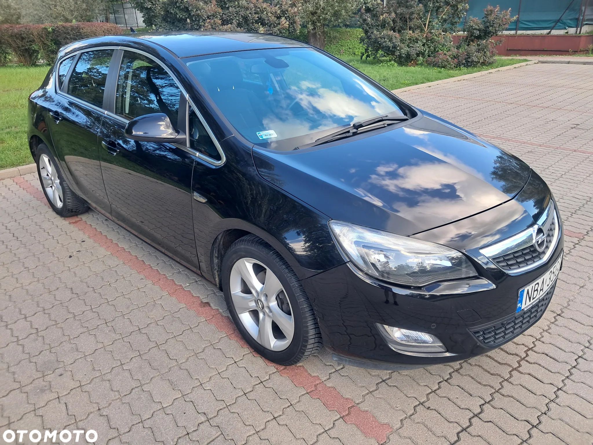 Opel Astra IV 1.4 T Cosmo - 1