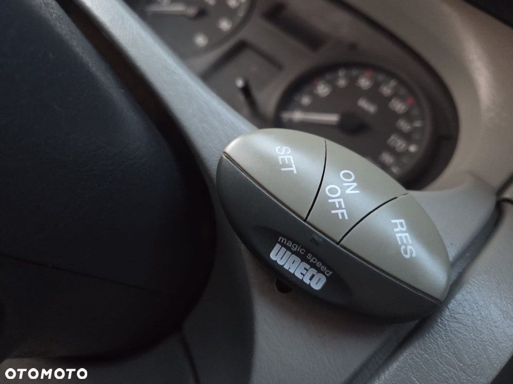 Renault TRAFIC LONG KLIMA TEMPOMAT ORYGINAŁ DUBEL KABINA FULL OPCJA DOPOSAŻONY - 9