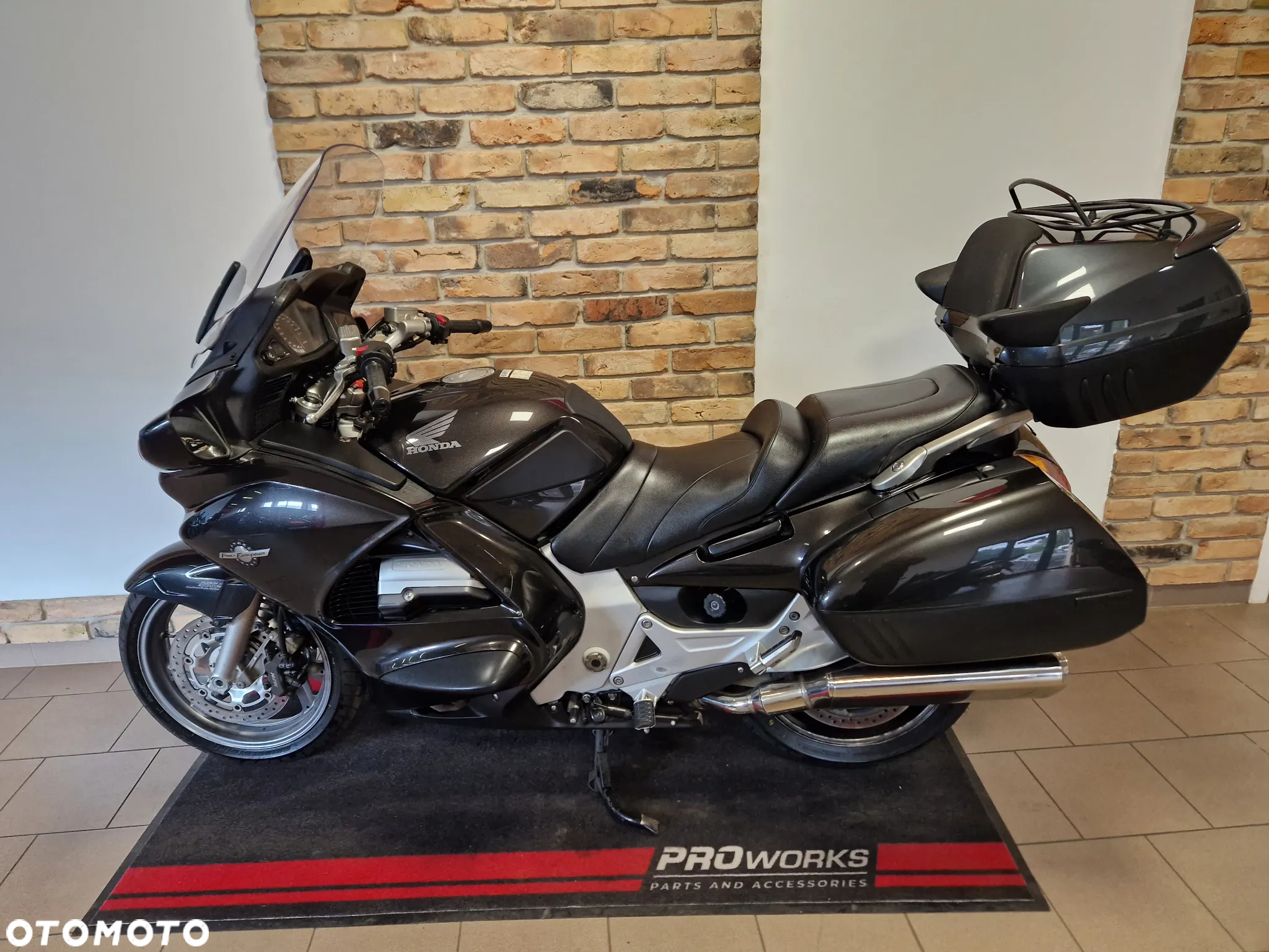 Honda ST - 4
