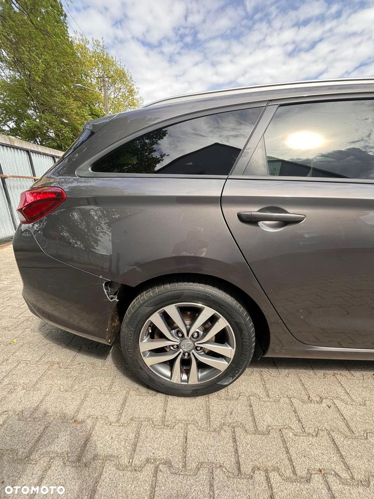 Hyundai i30 1.4 Passion Plus - 15