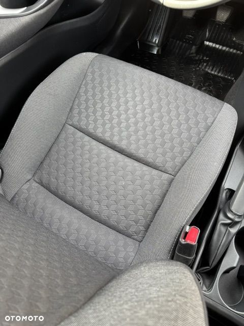 Toyota Yaris 1.5 Comfort - 9