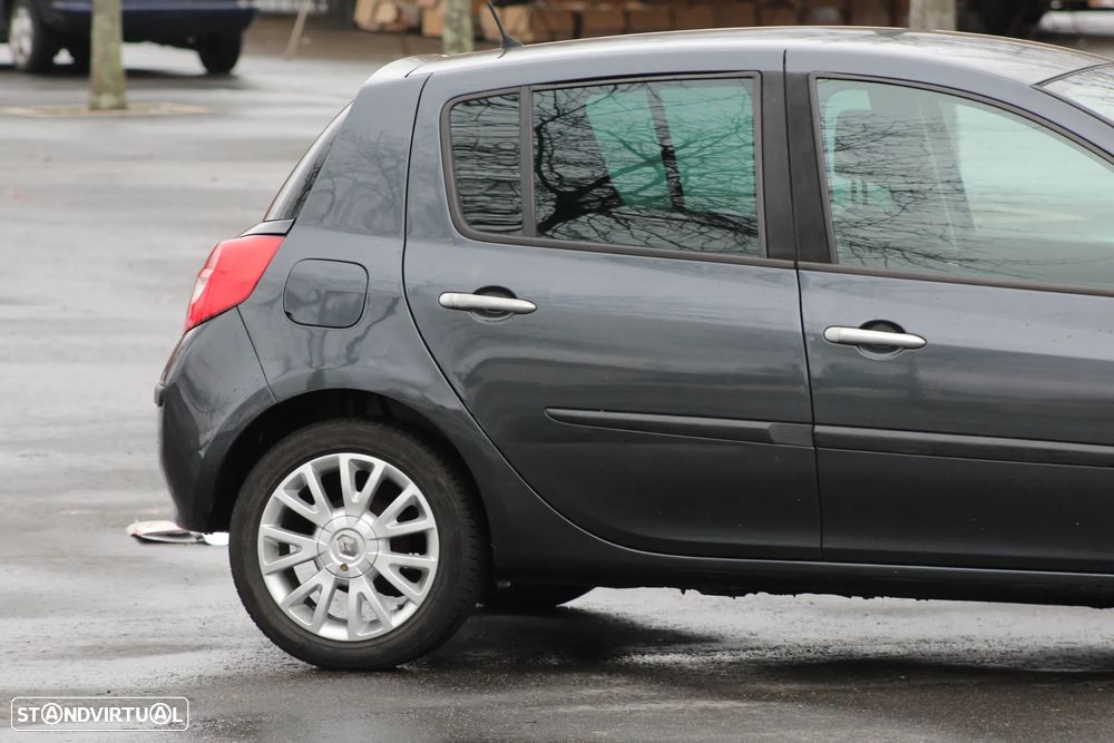 Renault Clio 1.5 dCi Dynamique S - 6