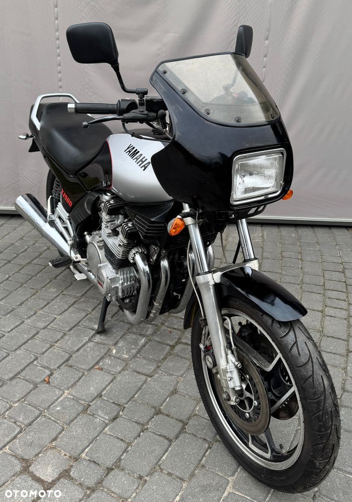 Yamaha XJ - 4