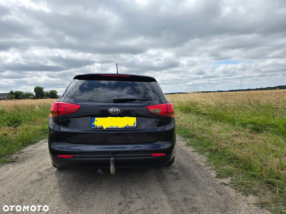 Kia Ceed - 12