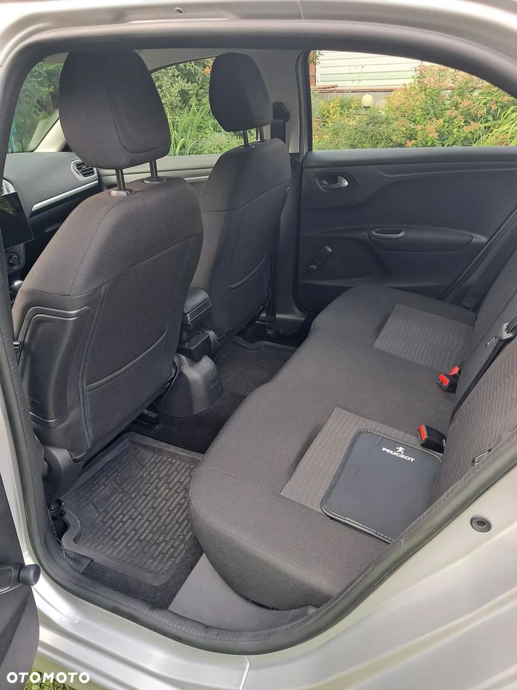 Peugeot 301 1.2 VTi/Pure Tech Active - 14