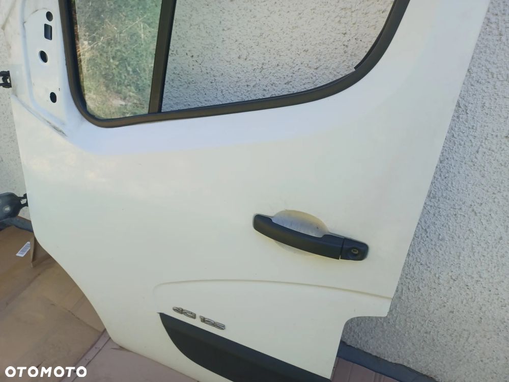 DRZWI PRZEDNIE LEWE RENAULT MASTER III 10- - 7