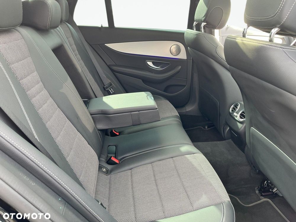 Mercedes-Benz Klasa E - 19