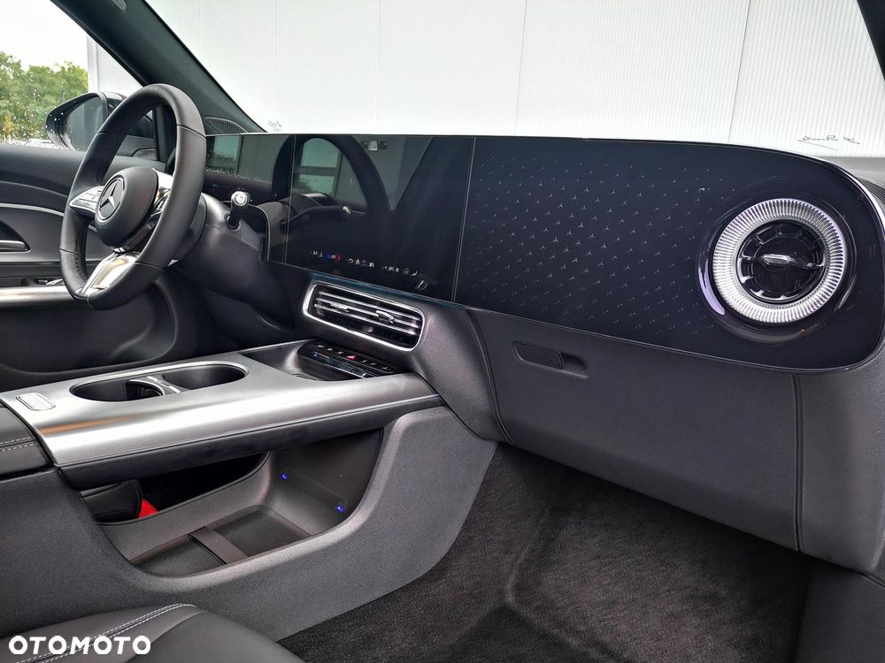 Mercedes-Benz GLB 200 mHEV 8G-eDCT - 17