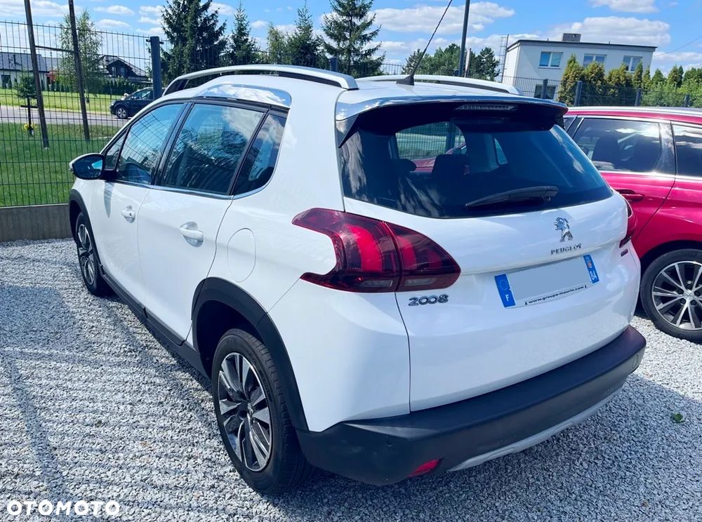 Peugeot 2008 2017 photo 4
