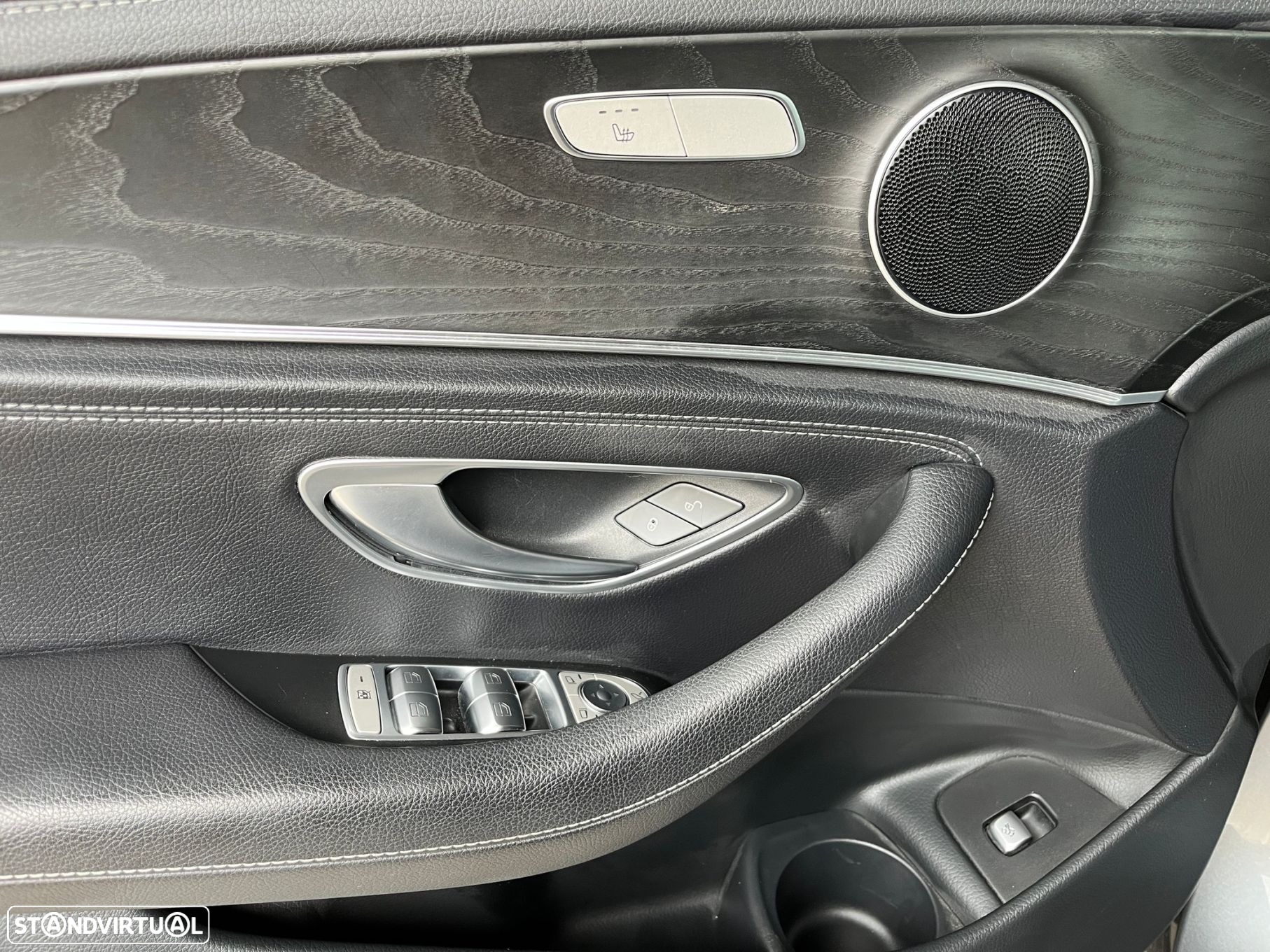 Mercedes-Benz E 300 de AMG Line - 11