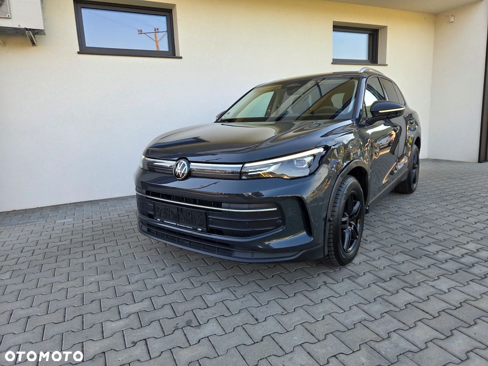 Volkswagen Tiguan - 2