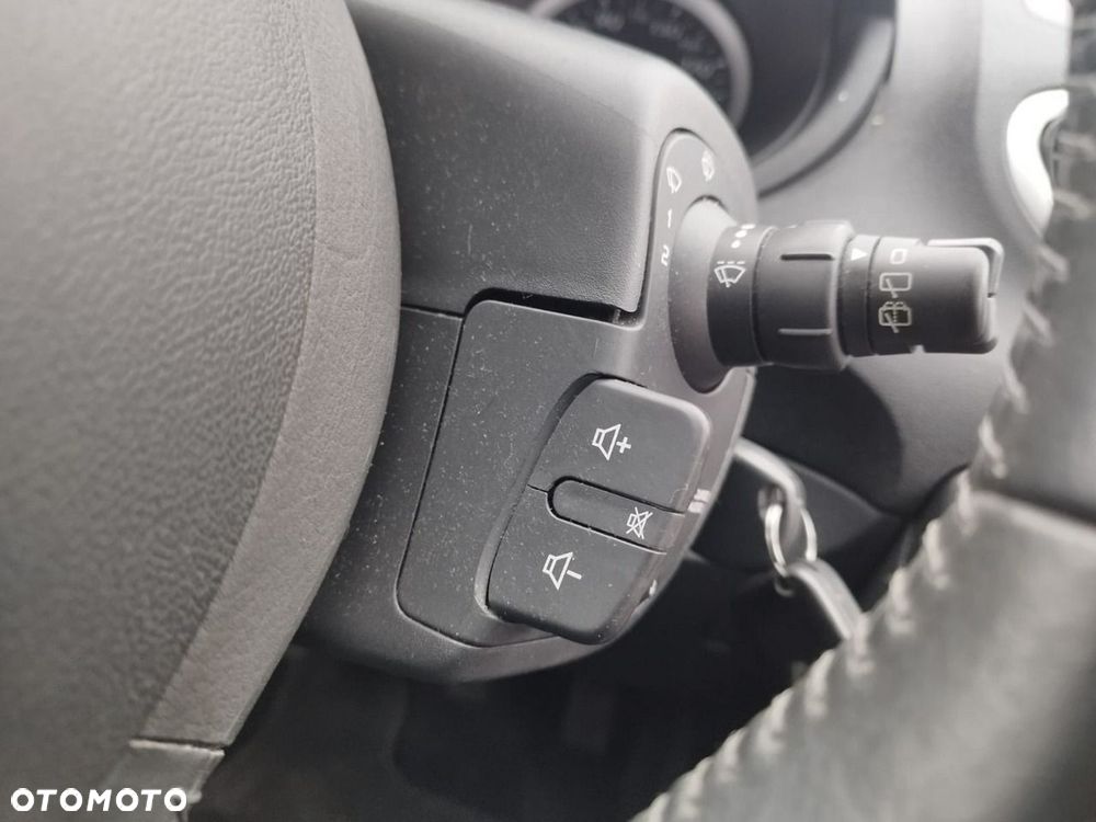 Renault Clio - 12