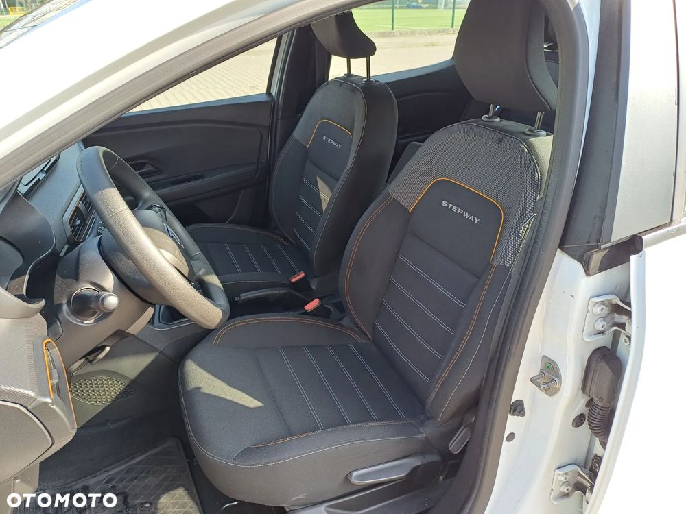 Dacia Sandero 1.0 TCe Essential - 12