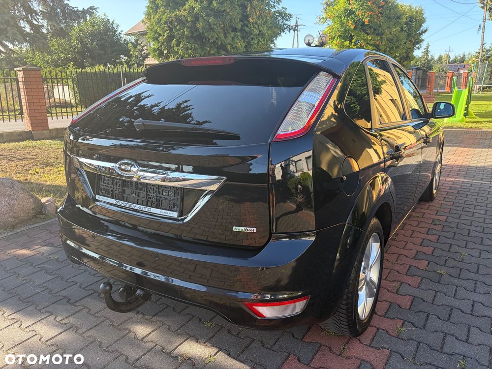 Ford Focus 1.8 Titanium - 17