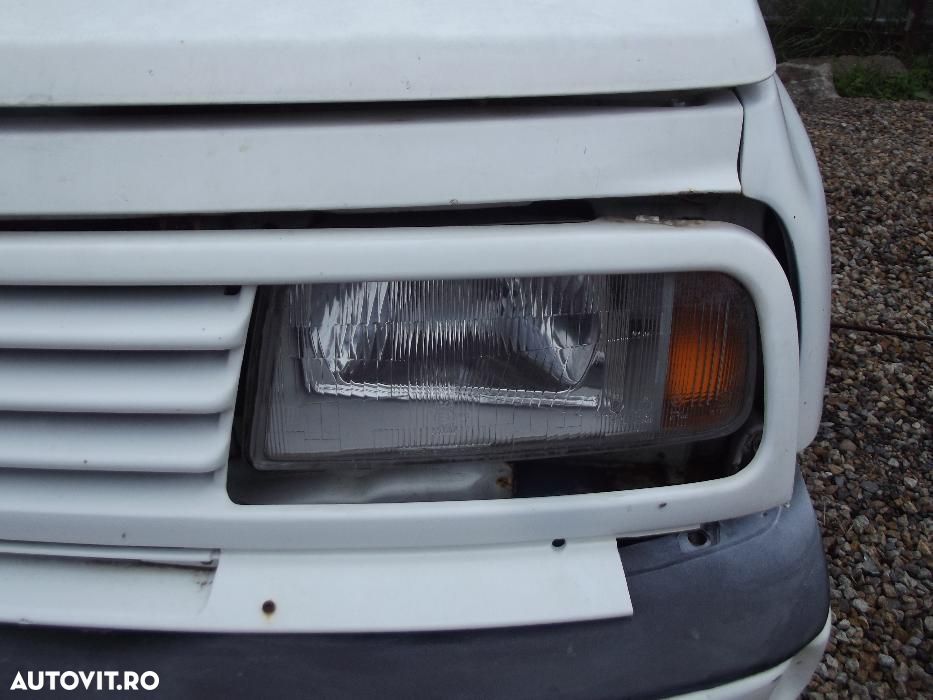 Far Suzuki Vitara faruri stanga dreapta dezmembrez Vitara Samurai - 1