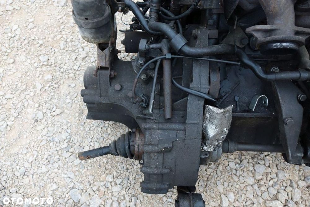 SKRZYNIA BIEGÓW MANUALNA VW TRANSPORTER T4 2.5 TDI 32242323 - 2