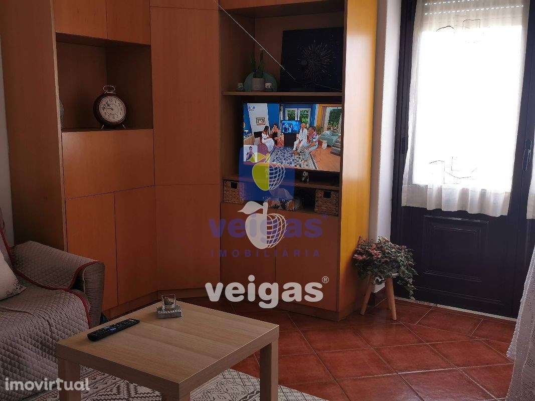 Apartamento T2 - Grande imagem: 2/15