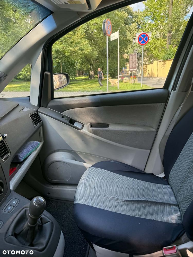 Fiat Idea 1.4 16V Dynamic - 15