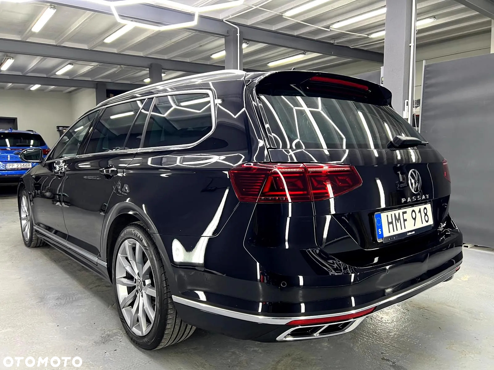 Volkswagen Passat Variant 2.0 TDI SCR DSG 4Motion Business - 9