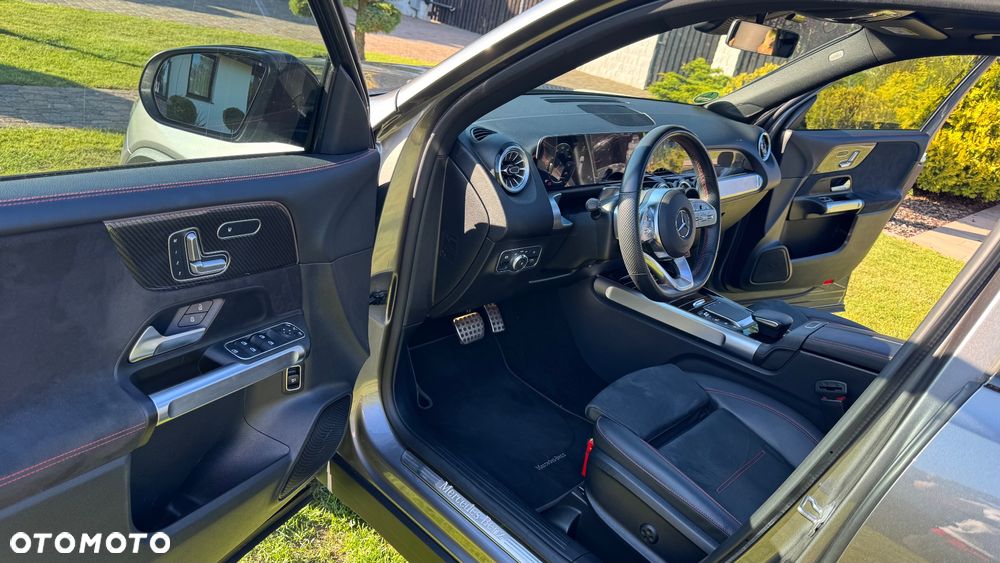 Mercedes-Benz GLB 220 d 4-Matic AMG Line 8G-DCT - 16