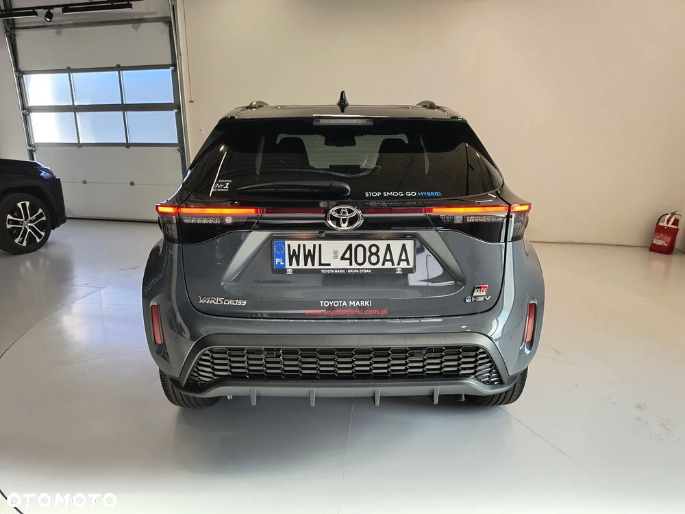 Toyota Yaris Hybrid 1.5 GR Sport - 9