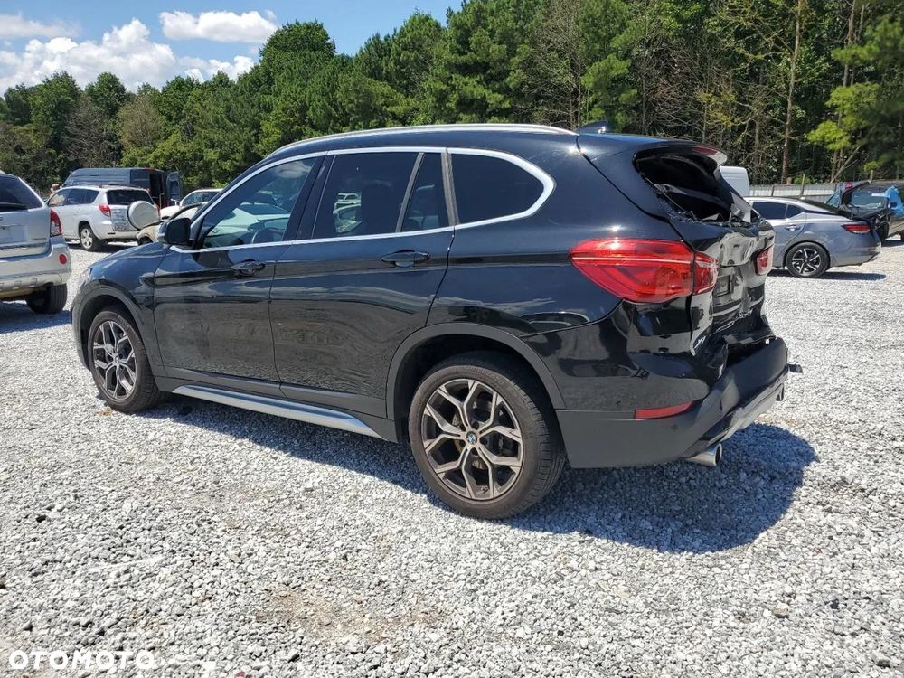 BMW X1 xDrive25i GPF Sport Line - 3
