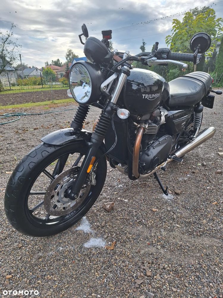Triumph Street Twin - 11