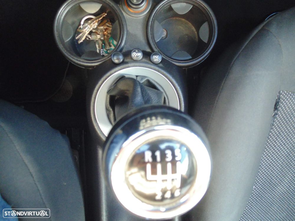 MINI 3 Portas Cooper D - 27