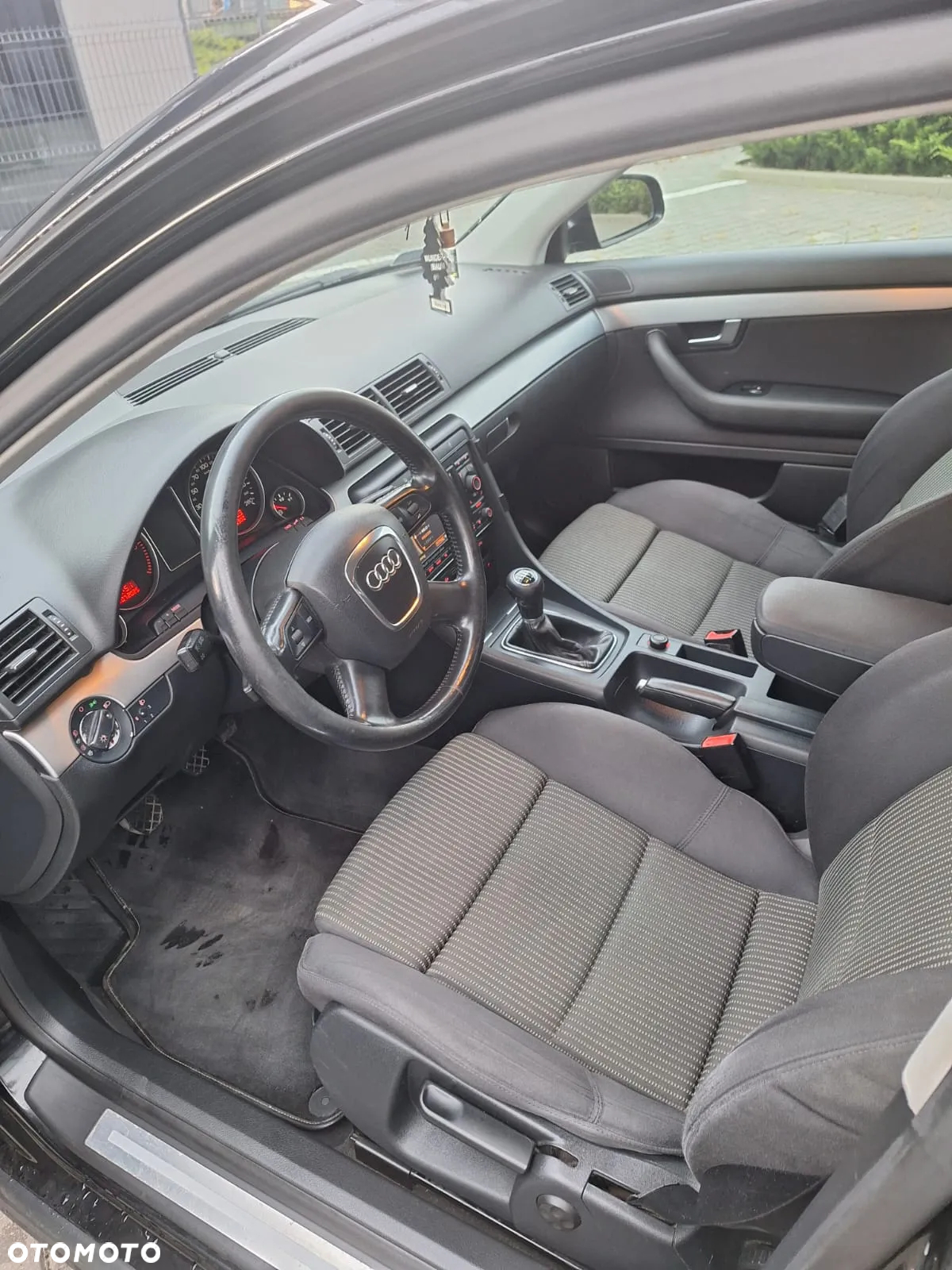 Audi A4 Avant 2.0 TDI - 7