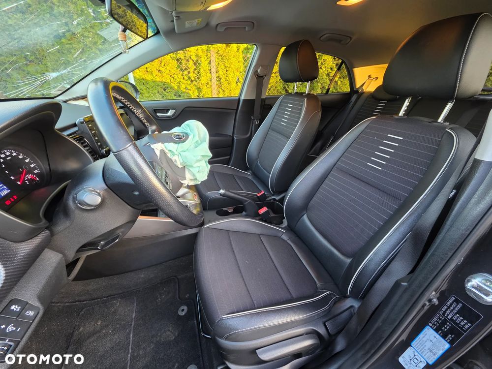 Kia Rio 1.0 T-GDI 120 GT Line - 10