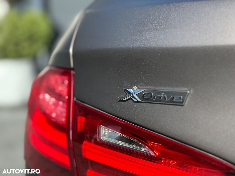 BMW Seria 5 520d xDrive Aut. M Sport Edition - 37