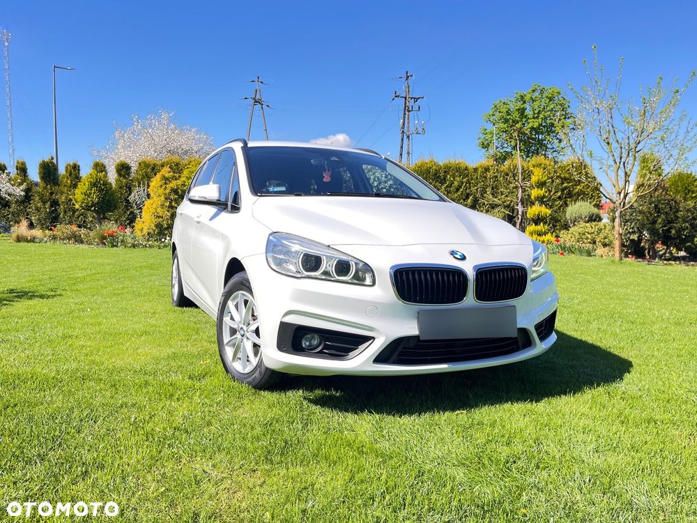 BMW Seria 2 218i - 10