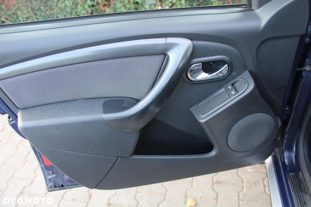 Dacia Duster 1.5 dCi Laureate 4x4 - 13