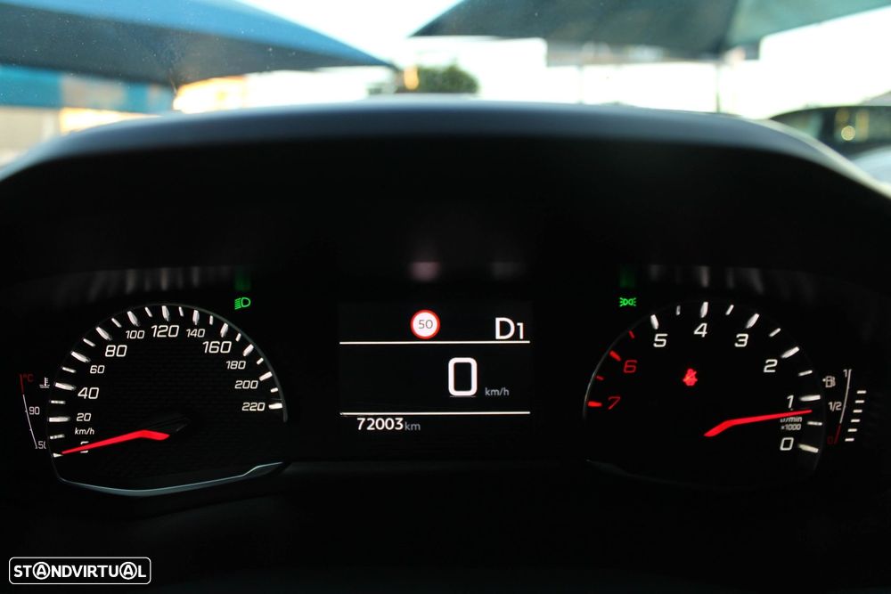 Peugeot 2008 1.2 PureTech Active Pack EAT8 - 13