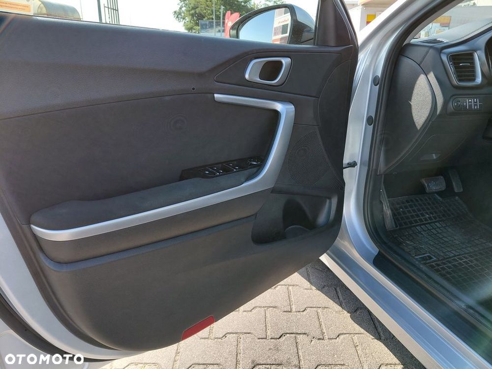 Kia Ceed 1.5 T-GDI M DCT - 10