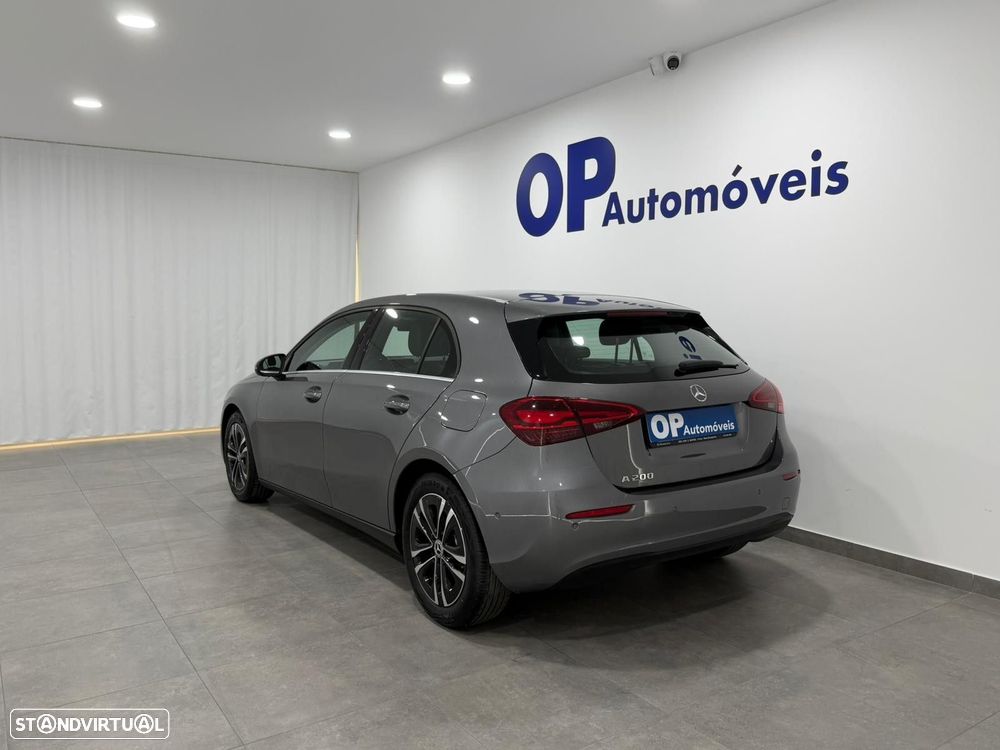 Mercedes-Benz A 200 - 4