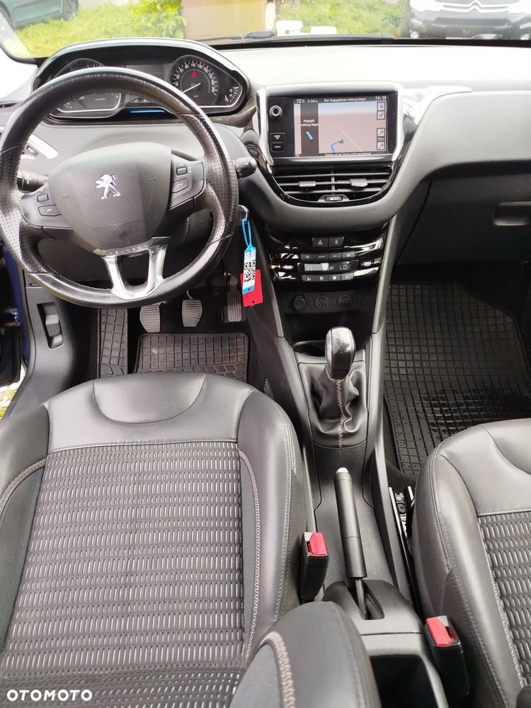 Peugeot 208 95 VTI Allure - 18