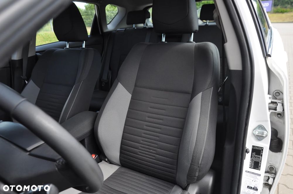 Toyota Auris - 30