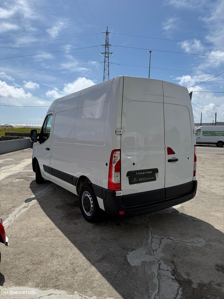 Renault Master 2.3 dCi L1H2 3.5T - 3