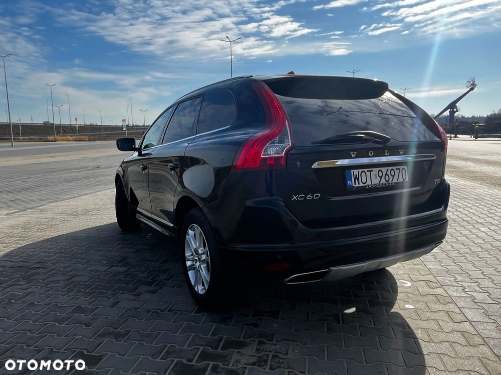 Volvo XC 60 T5 Geartronic Momentum - 21