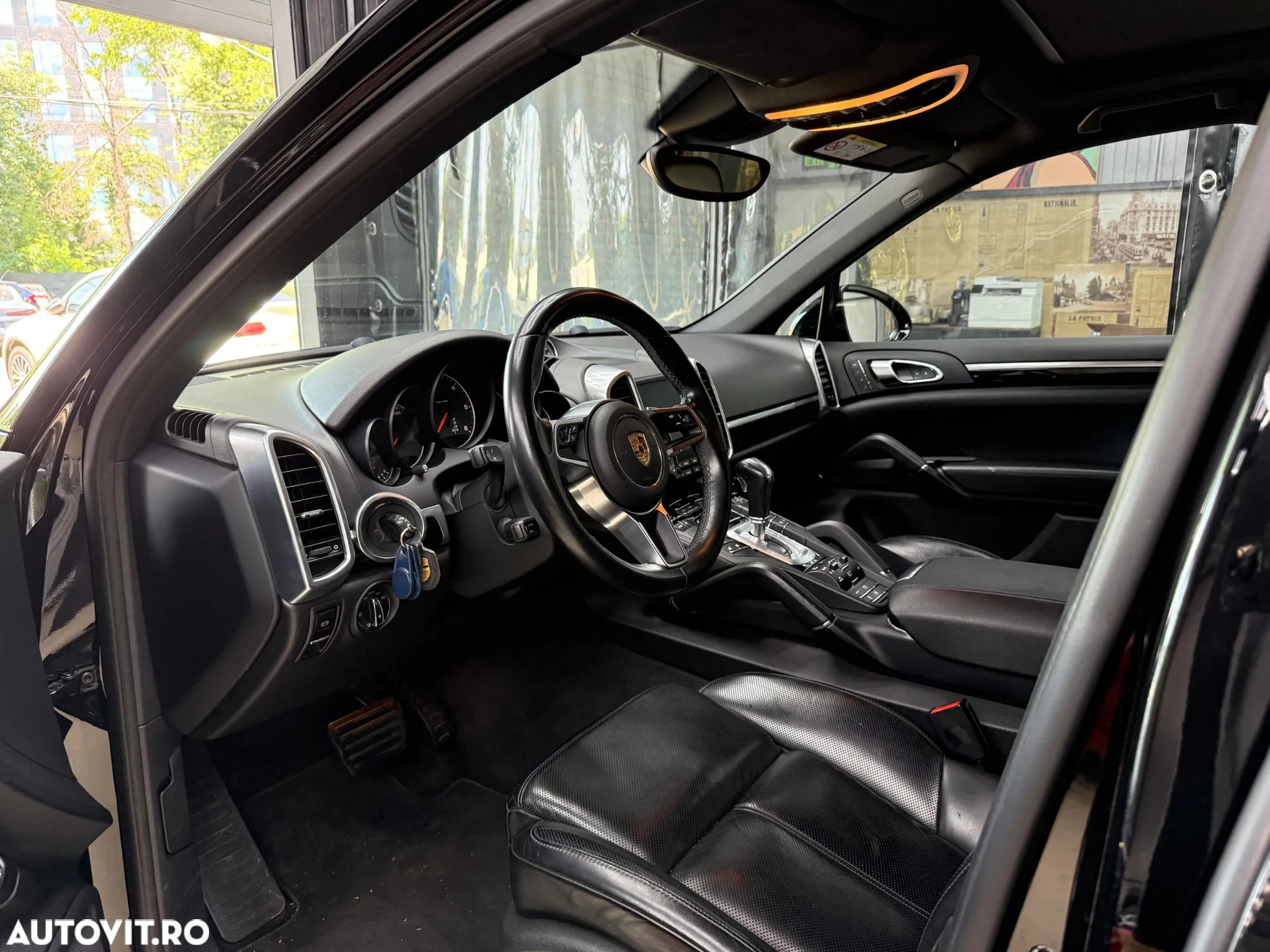 Porsche Cayenne 3.0 L - 23