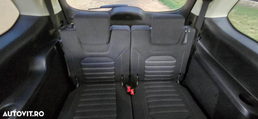 Ford Galaxy - 24