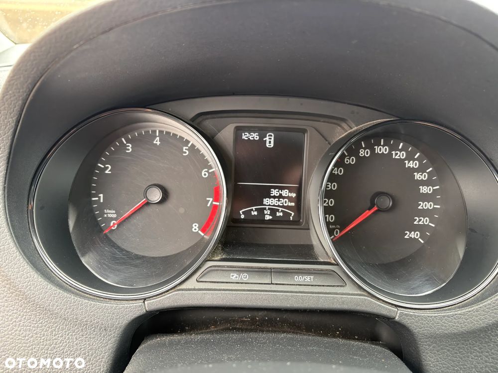 Volkswagen Polo 1.0 BMT Trendline - 10