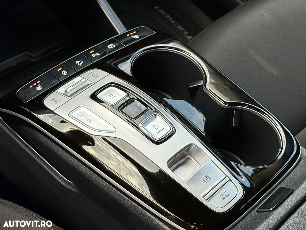 Hyundai Tucson 1.6 CRDi 48V-Hybrid 4WD DCT Trend - 4