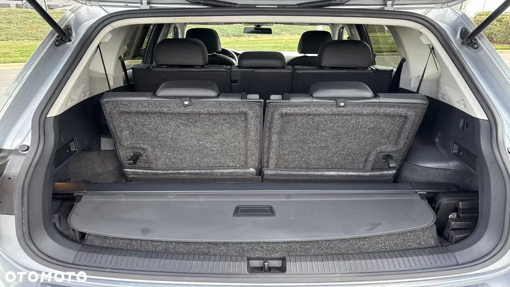 Volkswagen Tiguan - 23