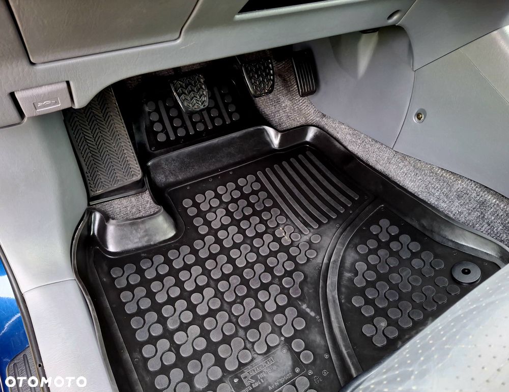 Toyota RAV4 2.0 VVT-i Sol - 40